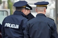 Prijetili policajcima u vidno pijanom stanju