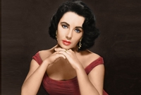 Helena Bonam kao Liz Tejlor 