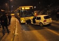 Sarajevo - Jedna osoba poginula u sudaru autobusa i automobila