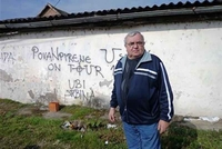 U Crkvini kod Šamca grafit Ubij Srbina