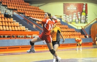 Titula izmiče