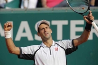 Novak za 52 minuta do finala