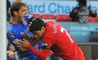 Suarez ugrizao Ivanovića 