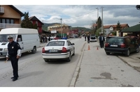Kakanj: Suprugu udario automobilom, pa joj nožem isjekao vrat
