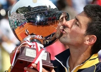 Novak stiže Hjuita na vječnoj listi