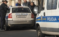 Pokušao da prošvercuje 10 kilograma marihuane