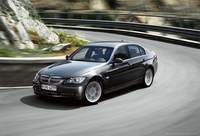 BMW повлачи 220.000 аутомобила