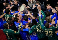 Bane Ivanović donio Čelsiju tron Lige Evrope!