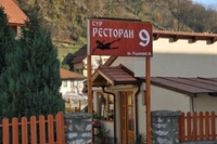 Foča: Pucao u restoranu, tukao ženu i policajca