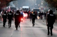 Mostar: Policija intervenisala suzavcem zbog nereda FOTO
