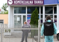 Privođeno više osoba zbog pljačke banke