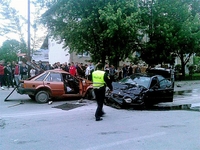 Poginuo u sudaru forda i BMW-a