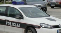 Srebrenik: S puta izgurao 8 vozila, pa se zabio u policijski automobil