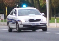 Pijan pokušao ubiti dvojicu mladića