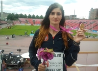 Zlato, tri rekorda i norma za Amelu