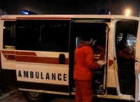 Muškarac ranjen, pa na putu do bolnice doživio saobraćajnu nesreću