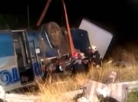Kragujevački autobus sletio s puta u Mađarskoj, 14 povrijeđenih, vozač izbjegavao psa FOTO