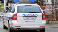 Uhapšen dok je zalivao marihuanu visoku dva i po metra