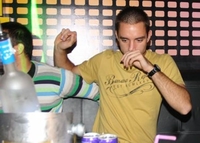 Poslije suspenzije i raskida: Viktor Troicki se napio sa drugarima 
