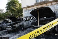 Mostar: Izgorjela tri automobila, požar podmetnut FOTO