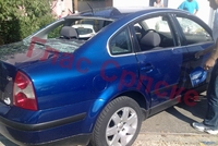 Polupan automobil ministarke Srebrenke Golić
