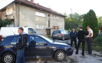Tuzla: Komšija ubio profesora u penziji pa pokušao ubiti sebe
