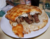 Banjaluka: Demolirali lokal i oteli ćevape!