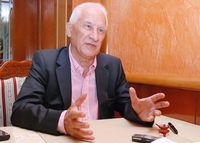 Matija Bećković na Kozari 