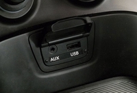 USB прикључак умjесто упаљача у аутомобилу