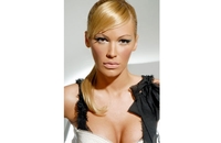 Nataša pali cigaretu za cigaretom