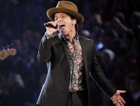 Bruno Mars i RHCP na Superboulu