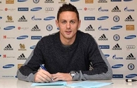 Matić potpisao za Čelsi