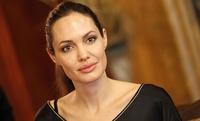 Anđelina Džoli planira operaciju vena