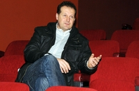 Novica Bogdanović: Pozorišna farsa jača od nepravde