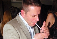 Vlado davao visoke honorare?