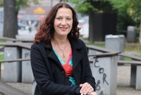 Izazovi stvarnosti pisani pod pseudonimom