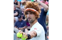 Novak kao Džeki Mun