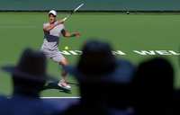 Novak rutinski do polufinala