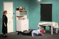 Odzvonilo zvonjavi u teatru  