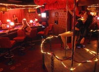 Mamili ih brakom, pa gurnuli u prostituciju