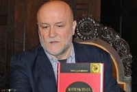 Grujčić: Pesnici žive za večnost, političari za trenutak