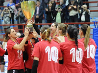 Princeze podigle trofej kao po navici