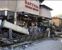Urušio se plato ispred robne kuće u Foči, jedno lice povrijeđeno