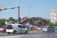 Biciklistu udarilo auto kod AS Kramar na tranzitu