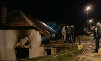  Nepokretnu staricu dim ugušio na spavanju