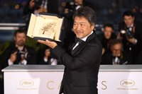    Zlatna palma za film Kradljivci japanskog reditelja