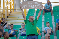     Pljesak na stadionu u Puli nakon transparenta: I mi Srbi volimo Istru