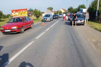 Funkcioner iz Gradiške prijavljen da je tokom blokade saobraćaja autom udario pješaka