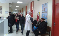 Прехладе и мигрене због временских осцилација напуниле амбуланте