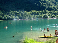 Nakon skoka u jezero preminuo 37-godišnji muškarac